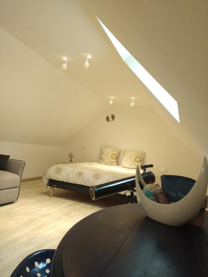 Hotel Le Bonheur En Bretagne à Rouillac  Extérieur photo